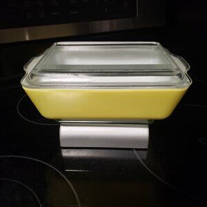 VTG Pyrex 503 B primary yellow refrigerator dish with lid
